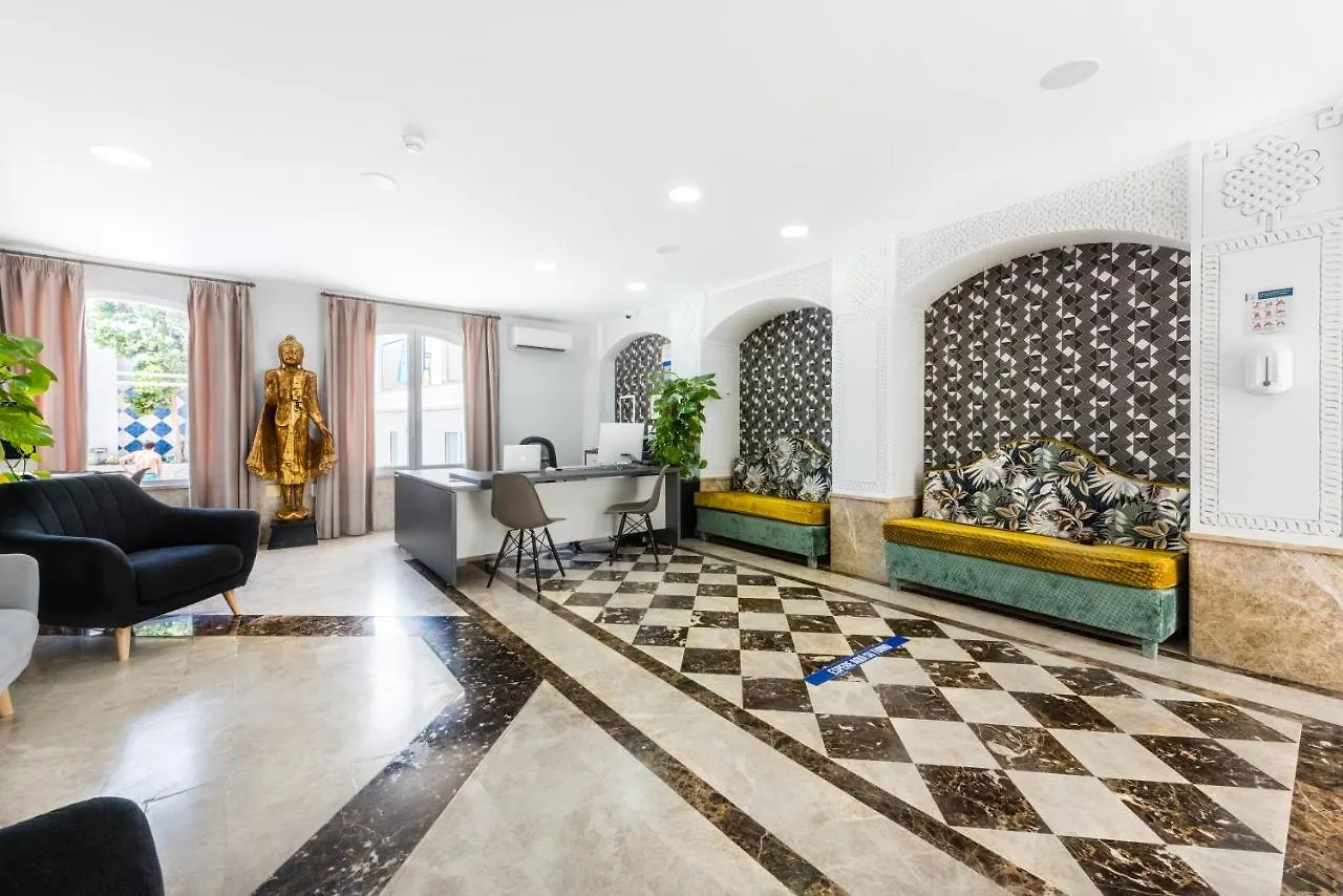 Toboso Apar - Turis Hotel Nerja