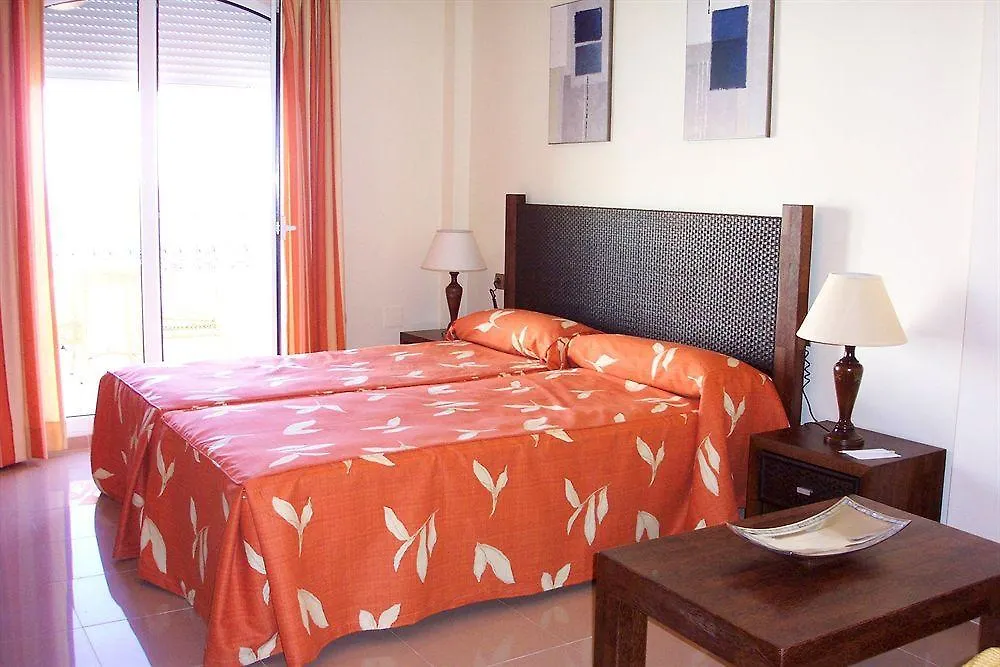 Toboso Apar - Turis Otel Nerja