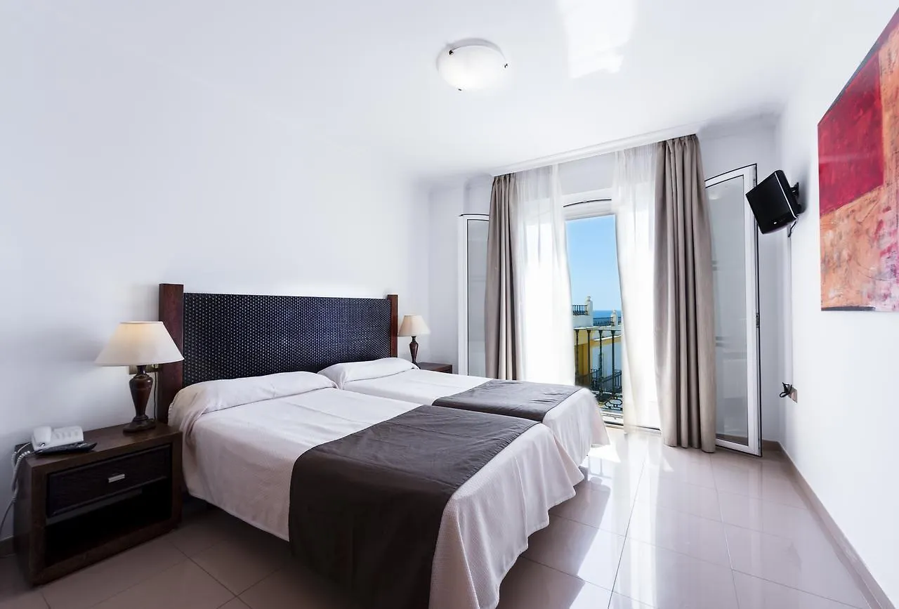 Hotel Toboso Apar - Turis Nerja