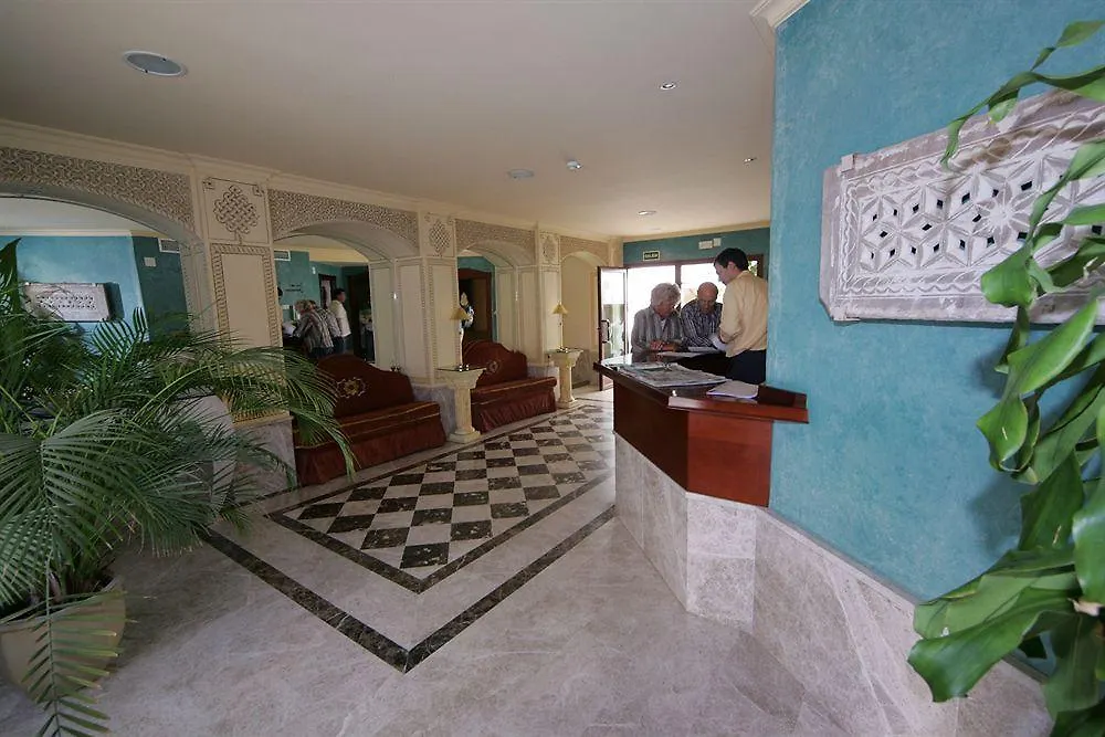 Hotel Toboso Apar - Turis Nerja 3*,